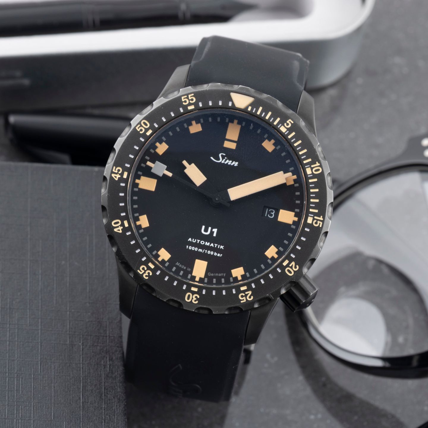 Sinn U1 1010.023 - (1/8)