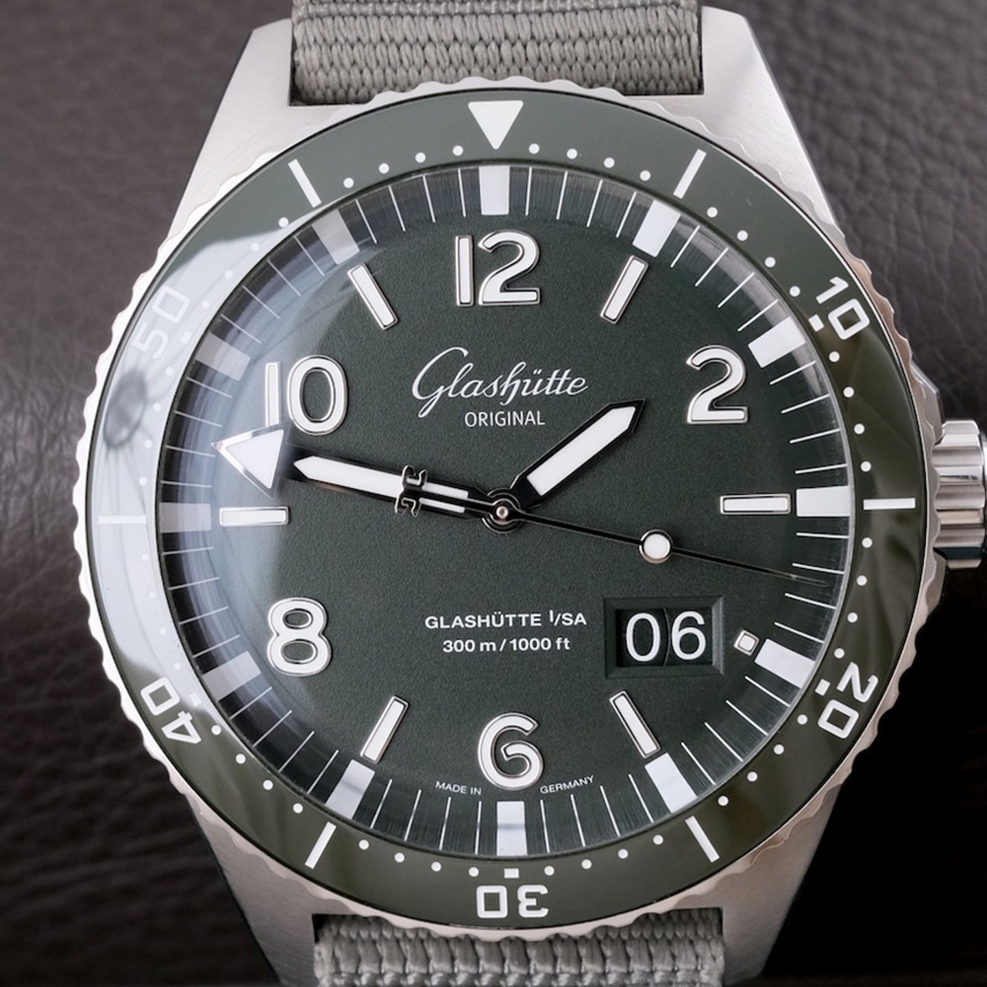 Glashütte Original SeaQ Panorama Date 1-36-13-07-83-34 - (1/8)