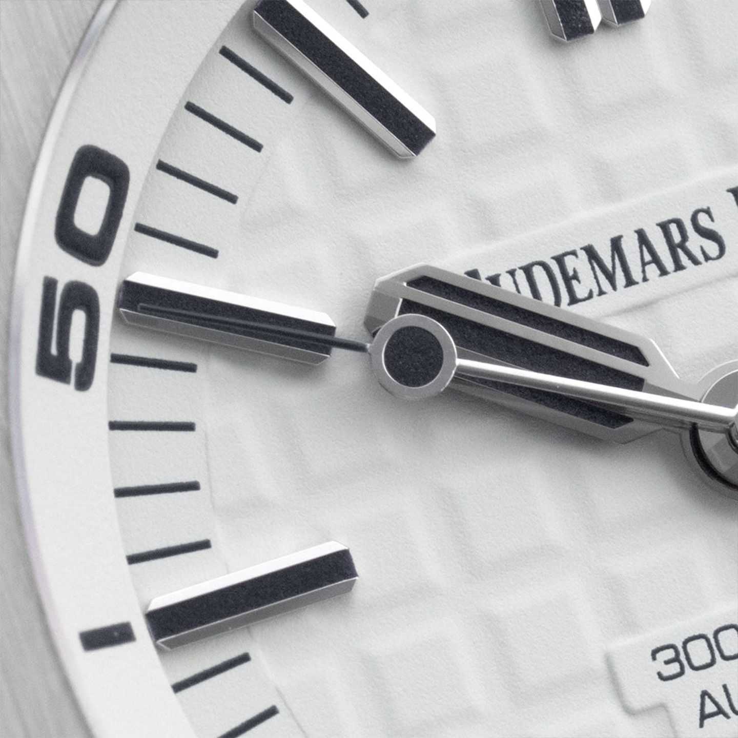 Audemars Piguet Royal Oak Offshore Diver 15710ST.OO.A010CA.01 (Onbekend (willekeurig serienummer)) - Wit wijzerplaat 42mm Staal (4/6)