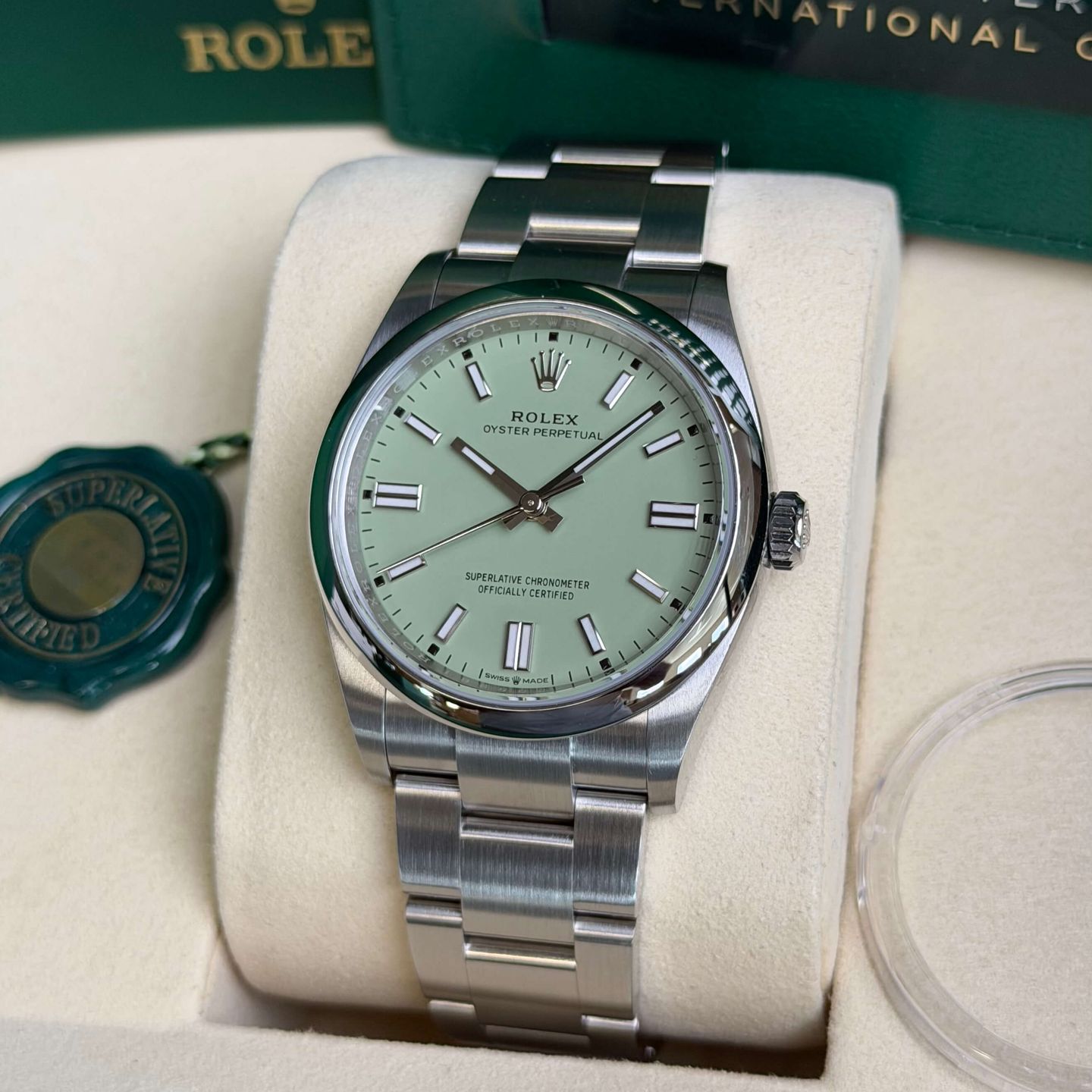 Rolex Oyster Perpetual 36 126000 - (3/7)