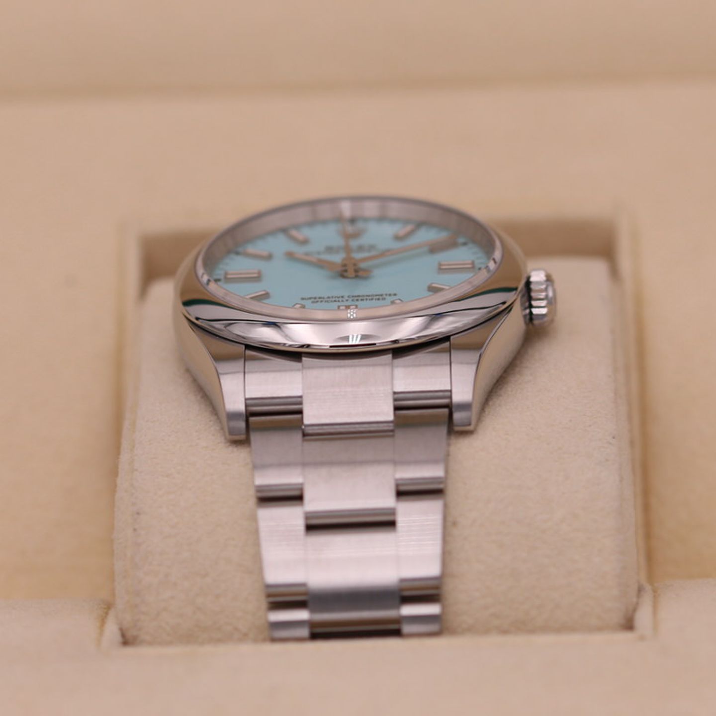 Rolex Oyster Perpetual 36 126000 - (4/5)