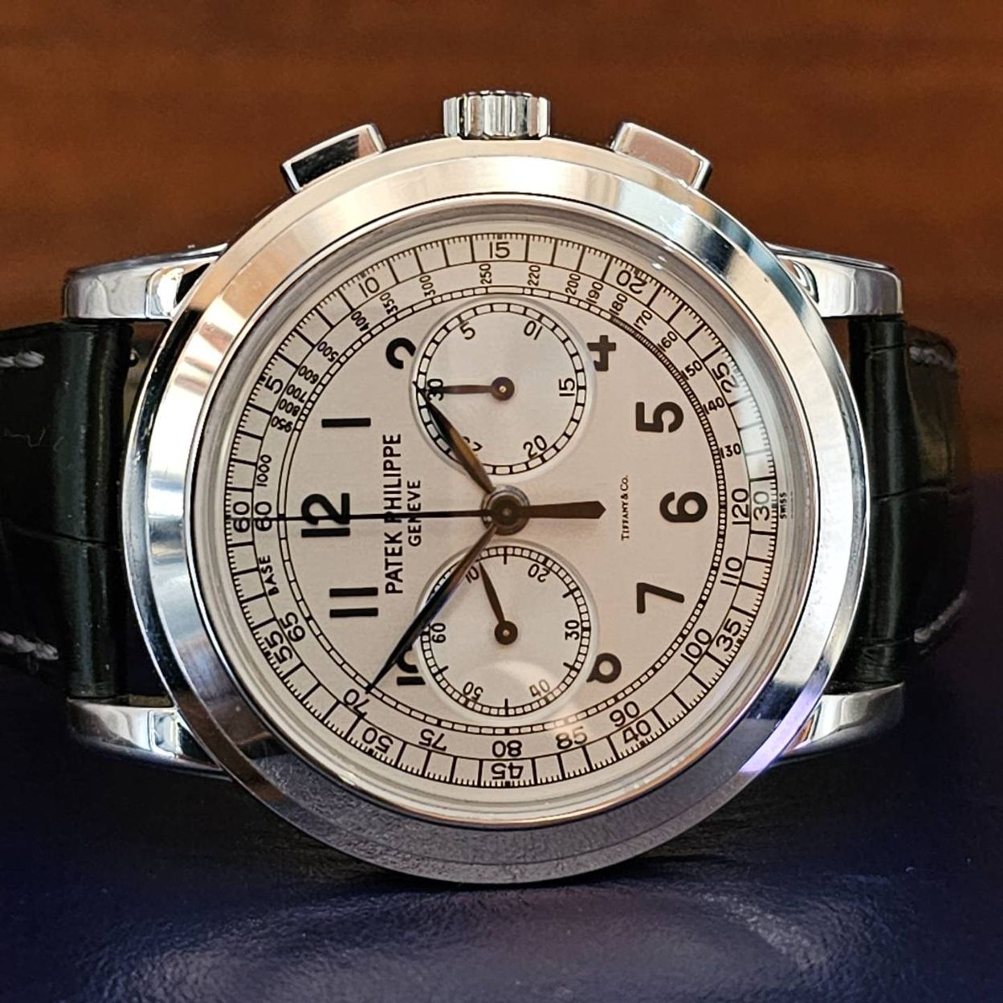 Patek Philippe Chronograph 5070G (2006) - Silver dial 42 mm White Gold case (5/5)
