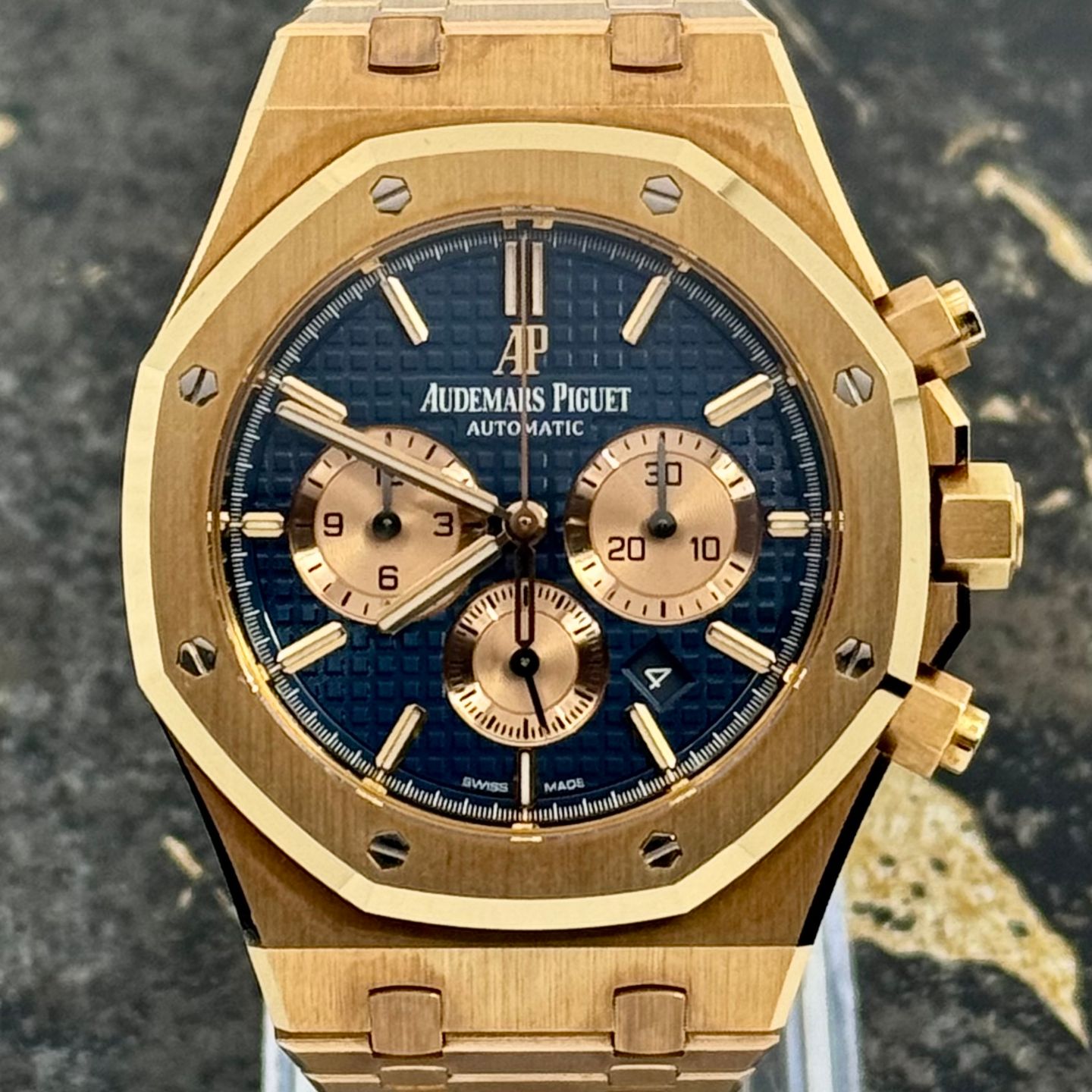 Audemars Piguet Royal Oak Chronograph 26331OR.OO.1220OR.01 (2018) - Blauw wijzerplaat 41mm Roségoud (2/8)