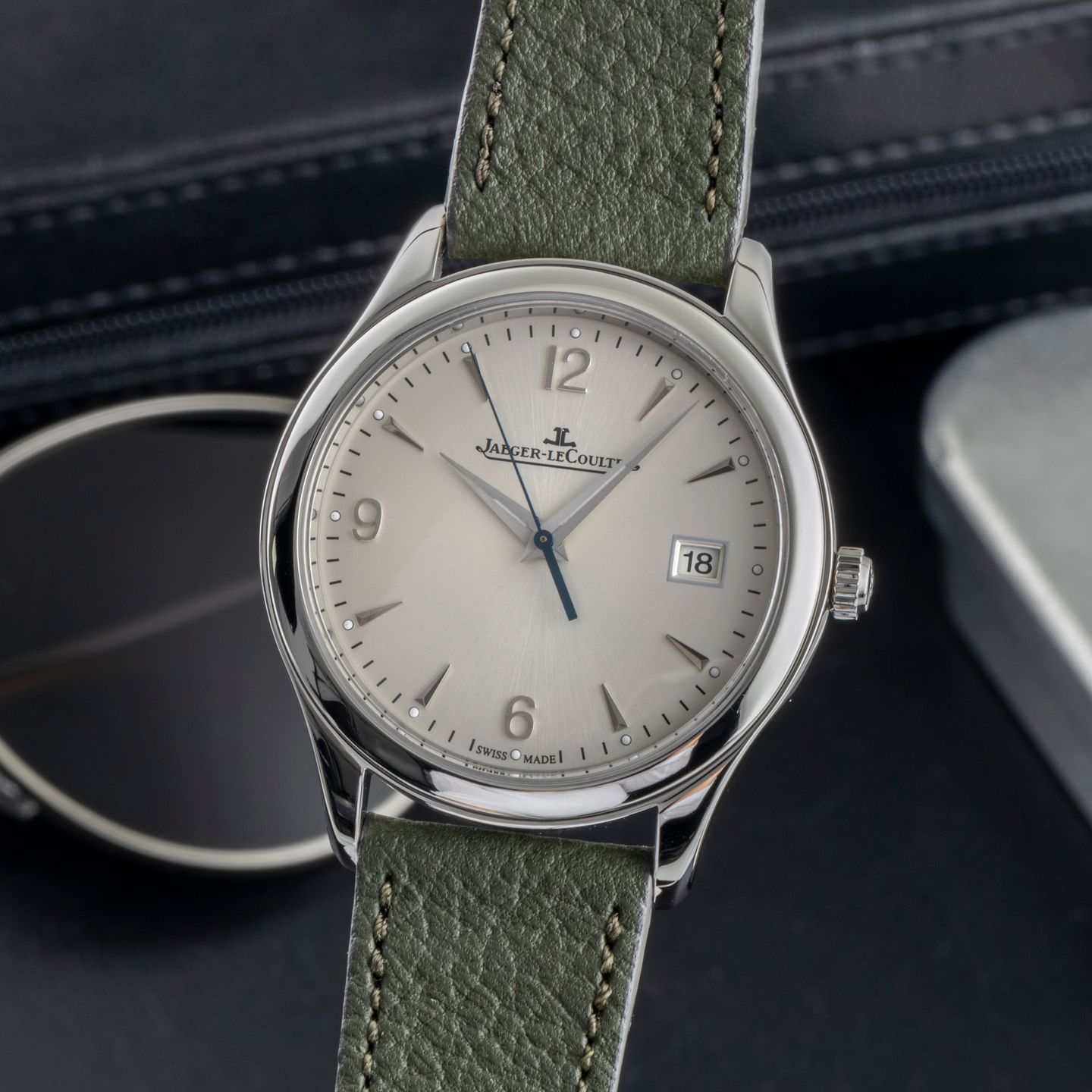 Jaeger-LeCoultre Master Control Date Q1548420 - (3/8)