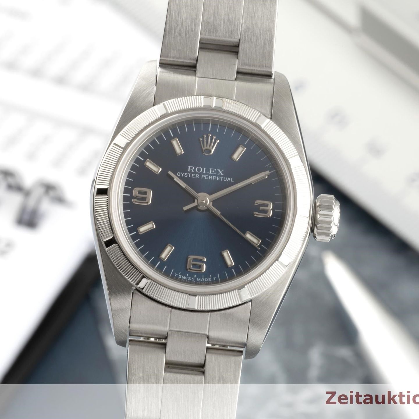 Rolex Oyster Perpetual 26 67230 (Unknown (random serial)) - Blue dial 26 mm Steel case (3/8)