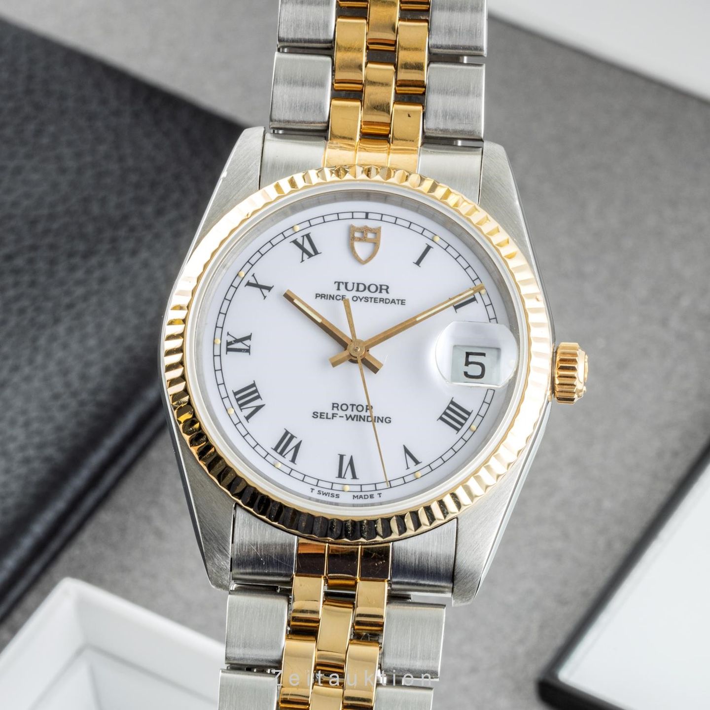 Tudor Prince Oysterdate 74033 (1995) - White dial 34 mm Gold/Steel case (2/8)