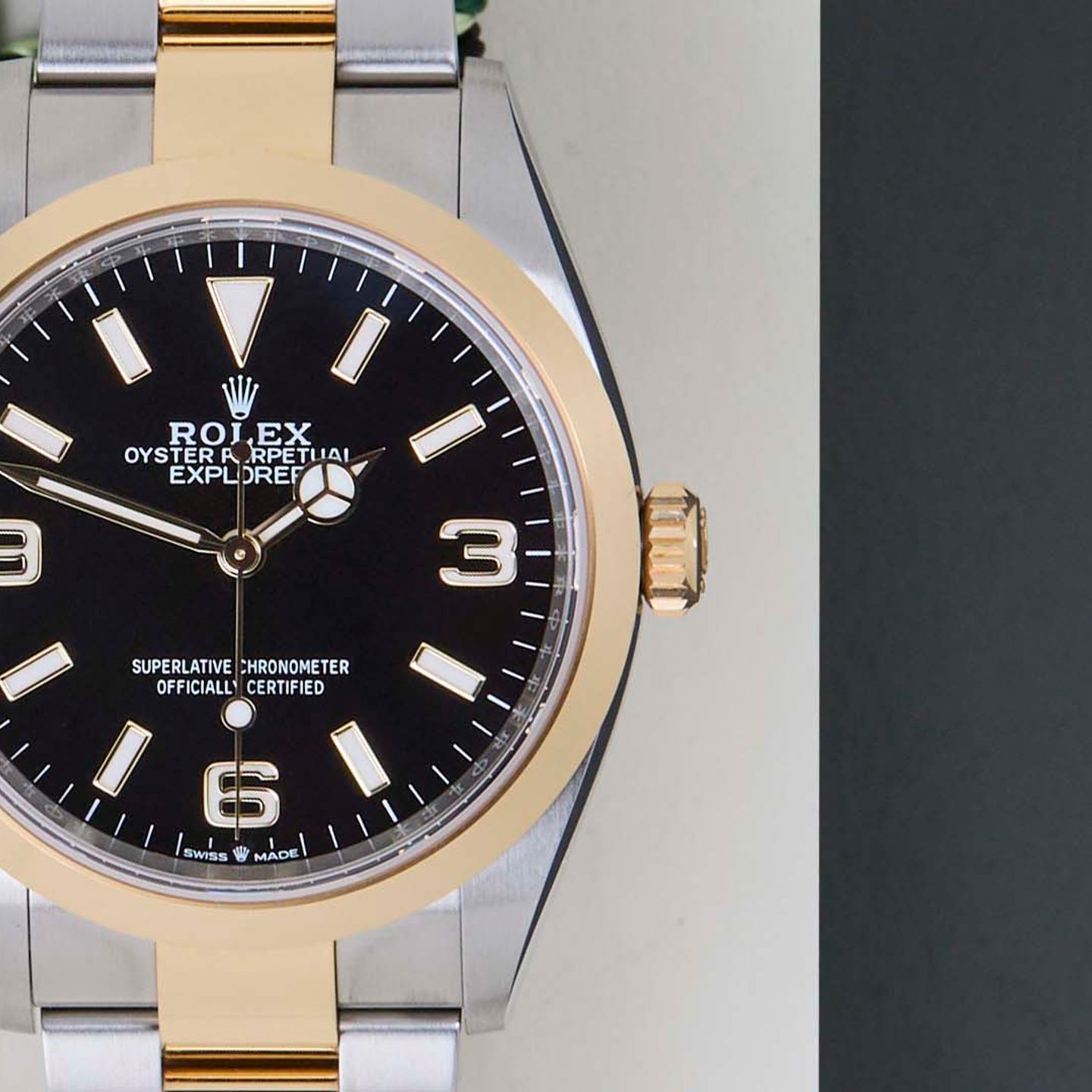 Rolex Explorer 124273 (2022) - Black dial 36 mm Gold/Steel case (5/8)