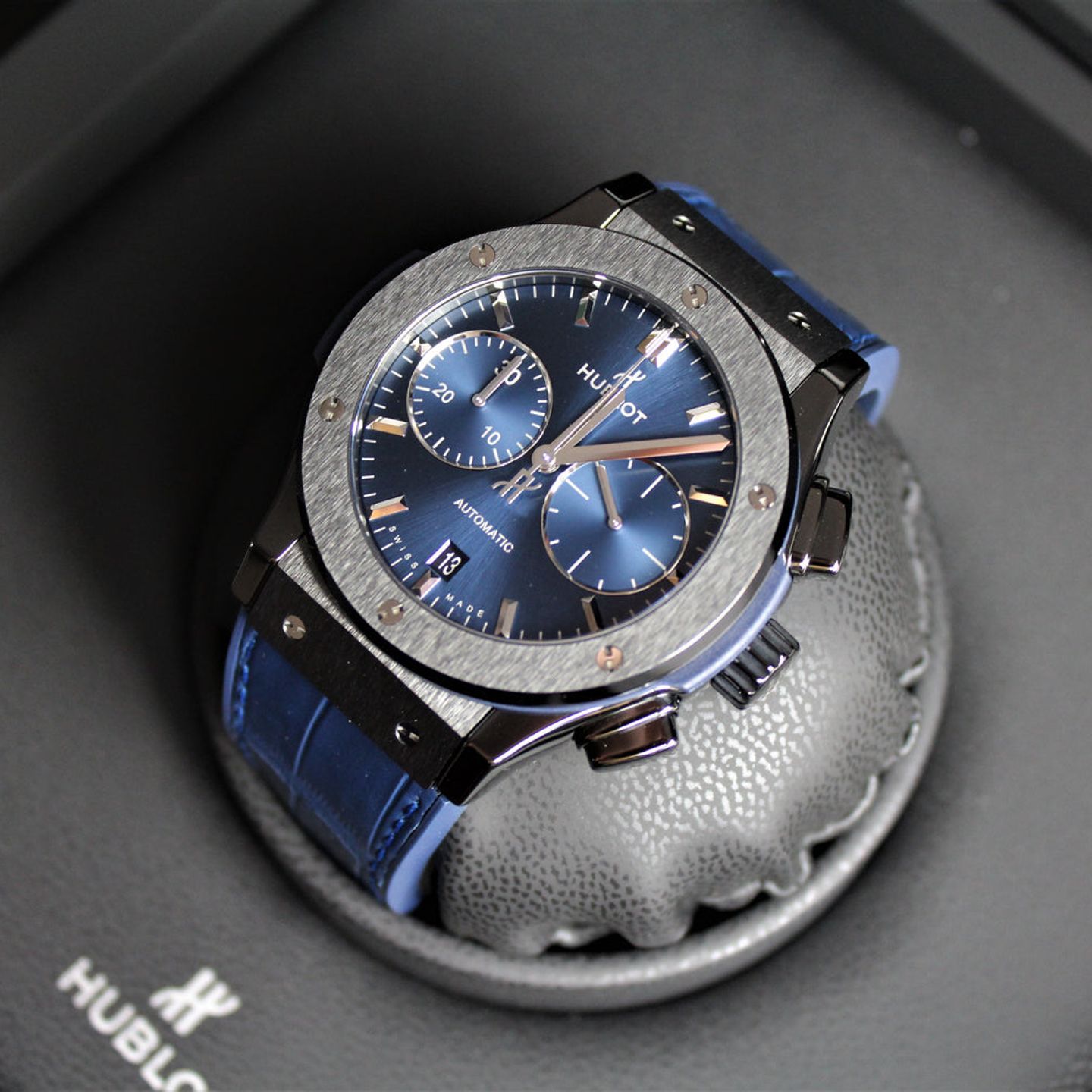 Hublot Classic Fusion Blue 521.CM.7170.LR - (2/5)