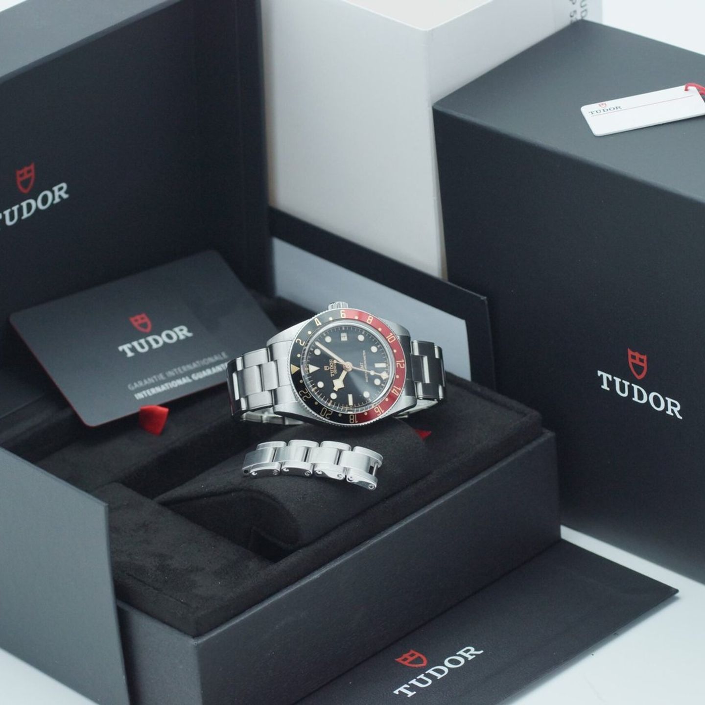Tudor Black Bay Fifty-Eight 7939G1A0NRU (2026) - Black dial 39 mm Steel case (2/8)