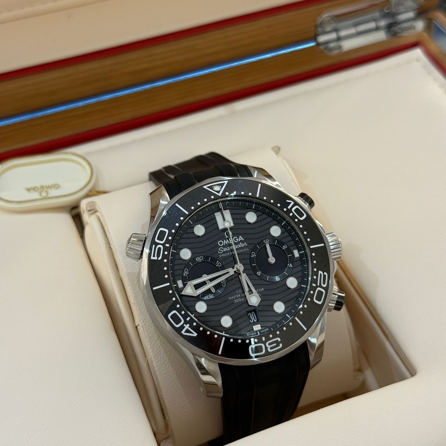 Omega Seamaster Diver 300 M 210.32.44.51.01.001 - (2/8)