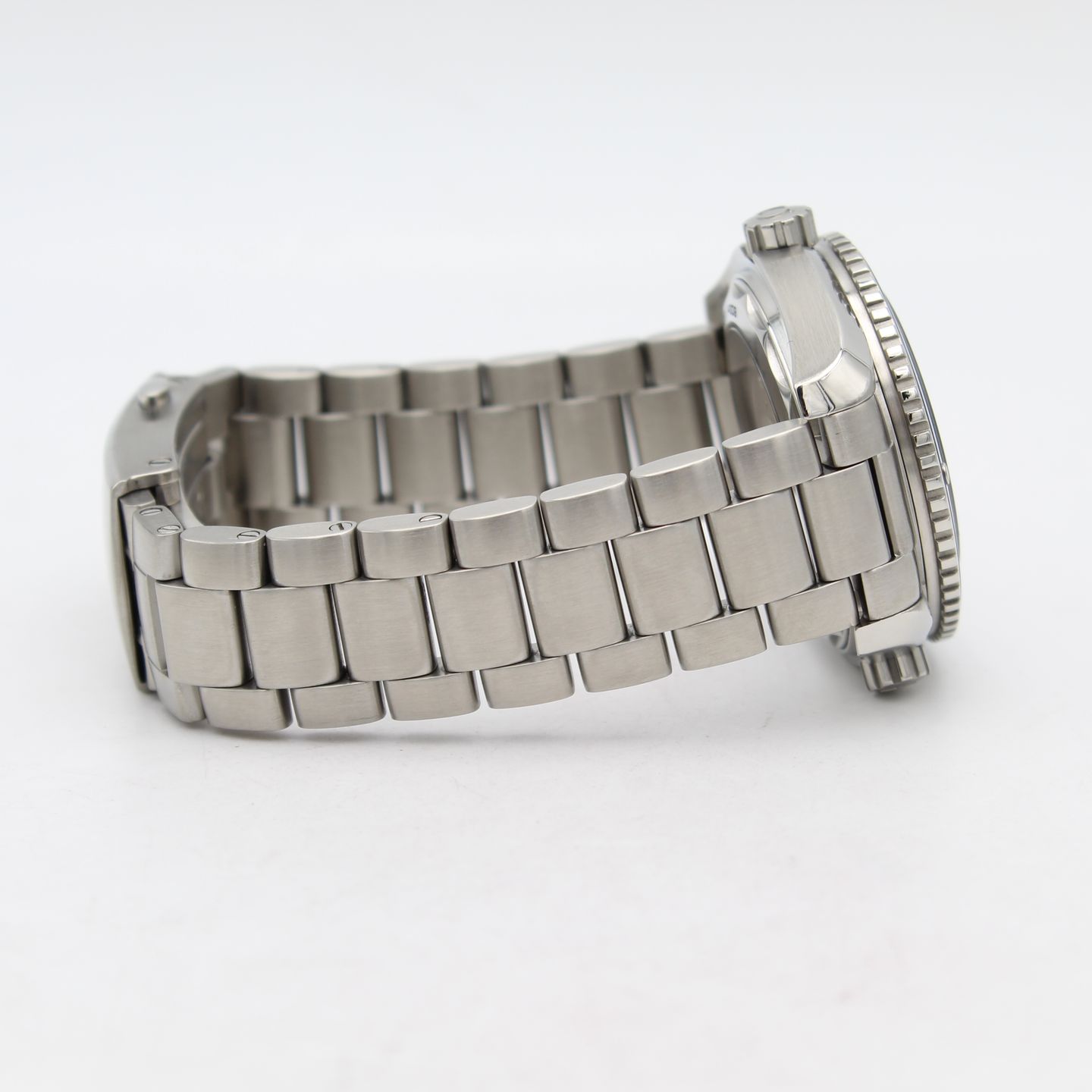 Omega Seamaster Planet Ocean 215.30.40.20.03.001 - (5/8)