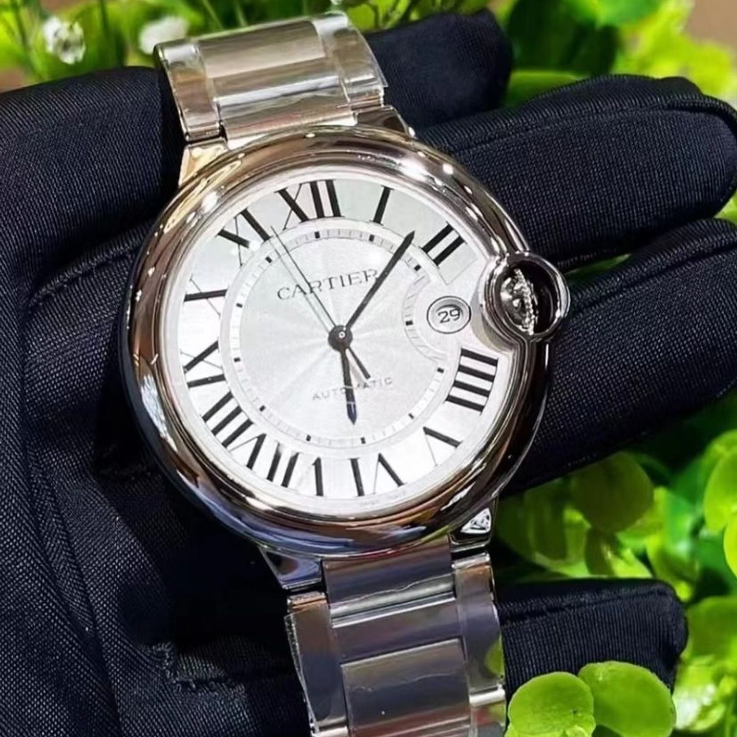 Cartier Ballon Bleu 42mm WSBB0049 (2025) - Zilver wijzerplaat 42mm Staal (3/5)