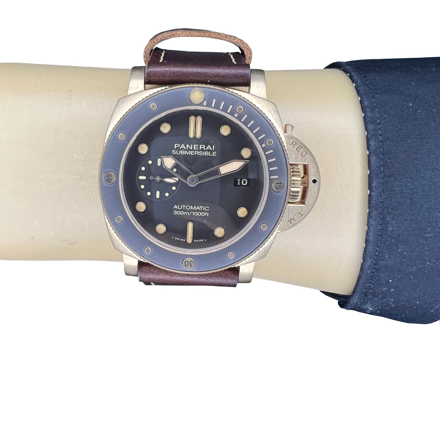 Panerai Luminor Submersible PAM00968 (2021) - Bruin wijzerplaat 47mm Brons (2/8)