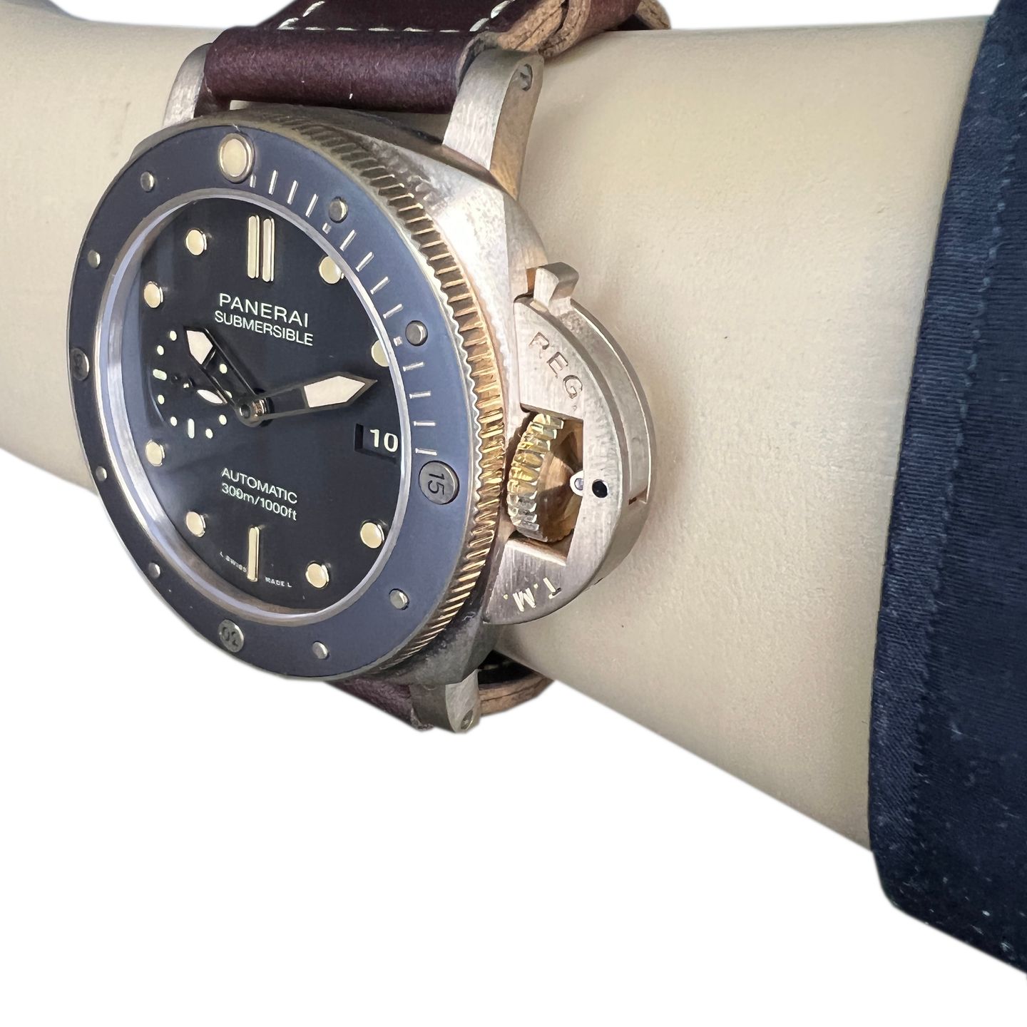 Panerai Luminor Submersible PAM00968 (2021) - Brown dial 47 mm Bronze case (5/8)