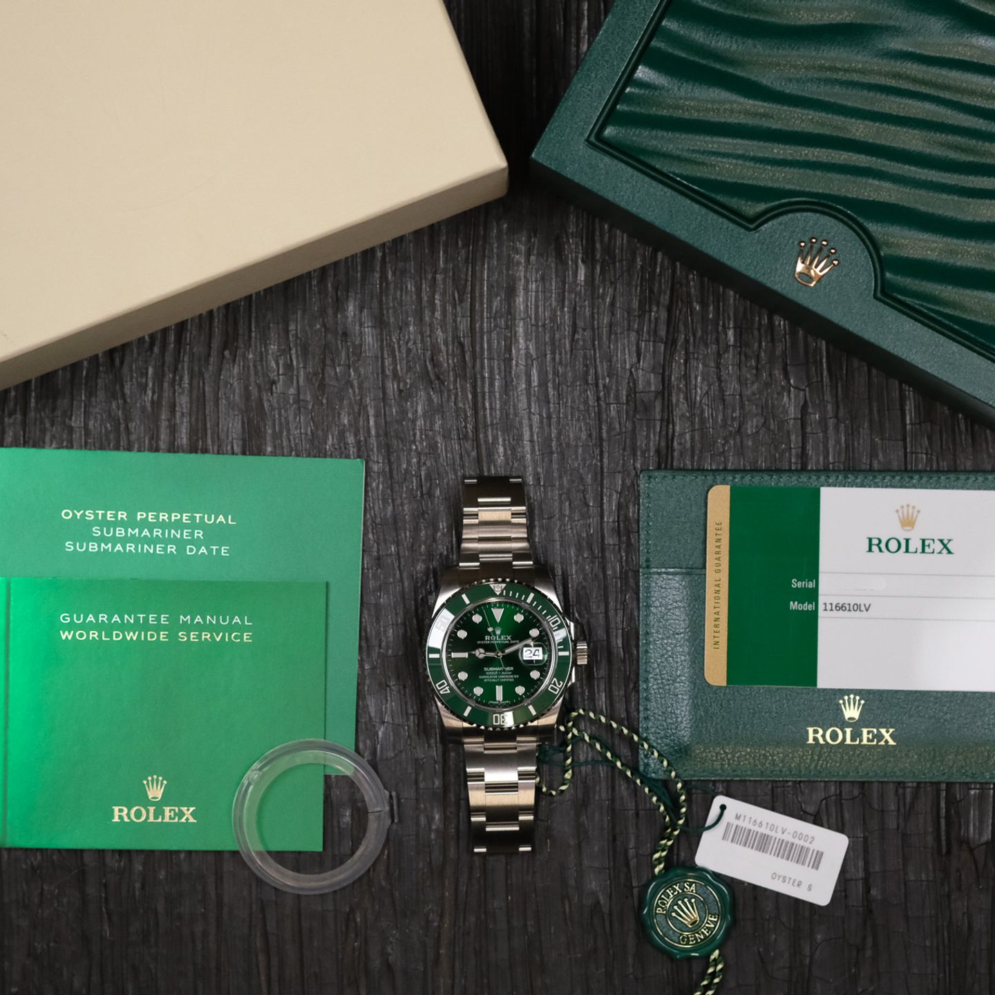 Rolex Submariner Date 116610LV (2019) - Groen wijzerplaat 40mm Staal (2/8)
