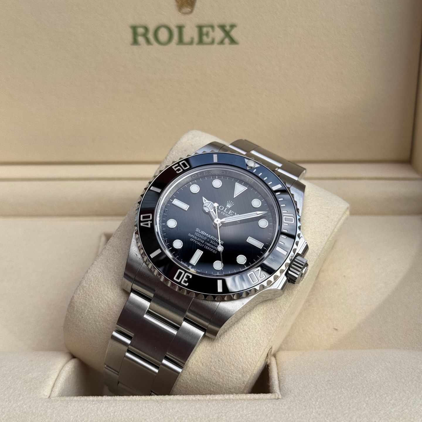 Rolex Submariner No Date 124060 - (5/8)