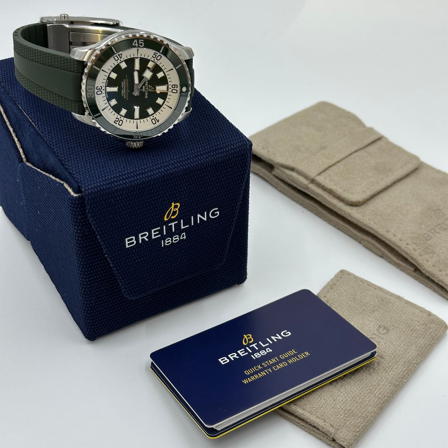 Breitling Superocean 44 A17376A31L1S1 (2023) - Green dial 44 mm Steel case (2/8)