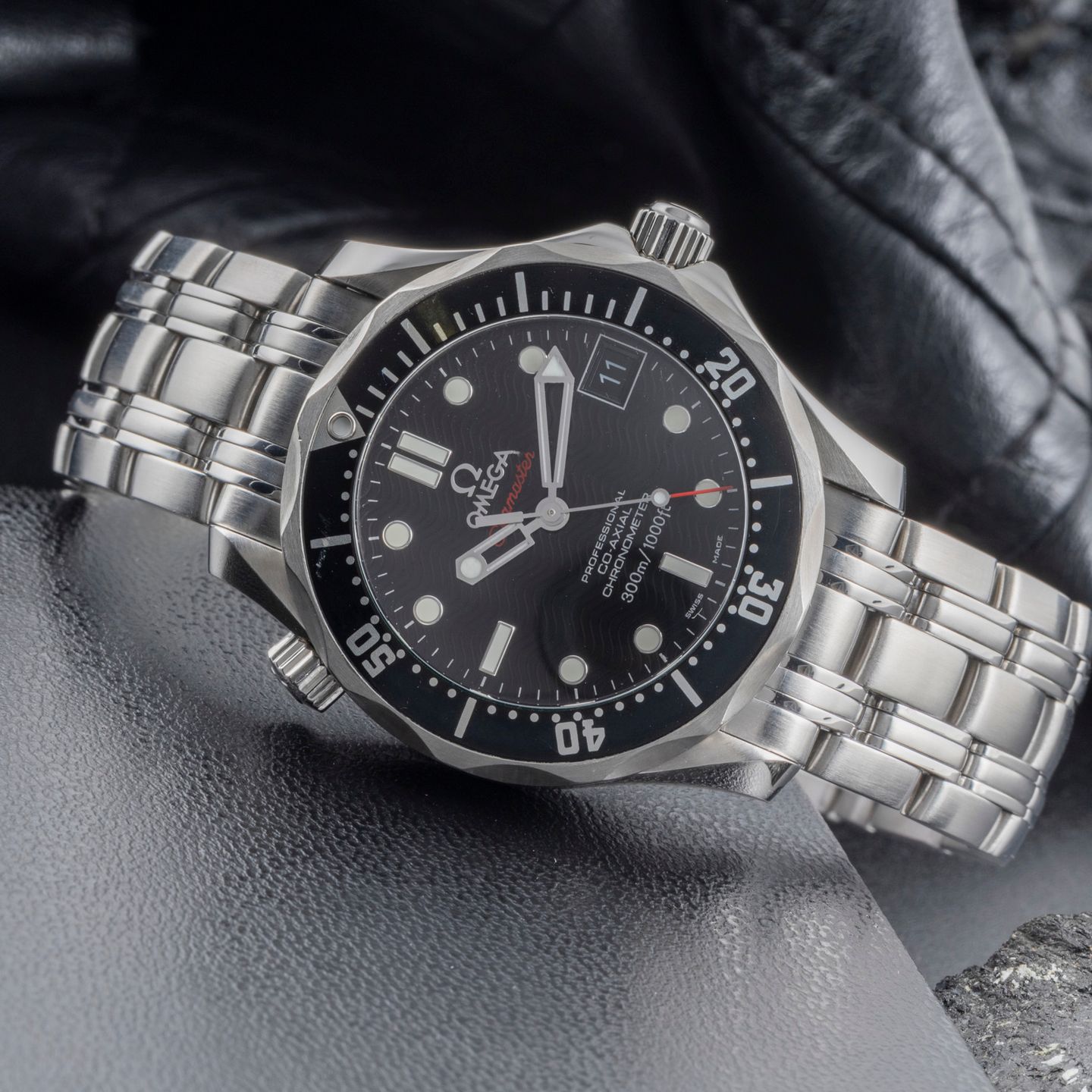 Omega Seamaster Diver 300 M 212.30.36.20.01.001 (Unknown (random serial)) - Black dial 36 mm Steel case (2/8)