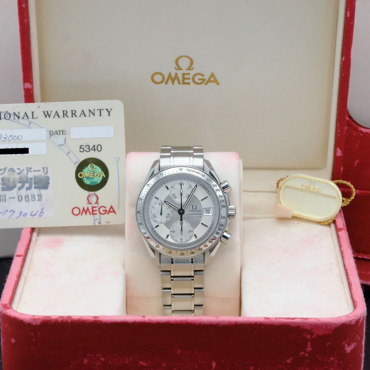 Omega Speedmaster Date 3513.30.00 (1998) - Silver dial 39 mm Steel case (3/8)