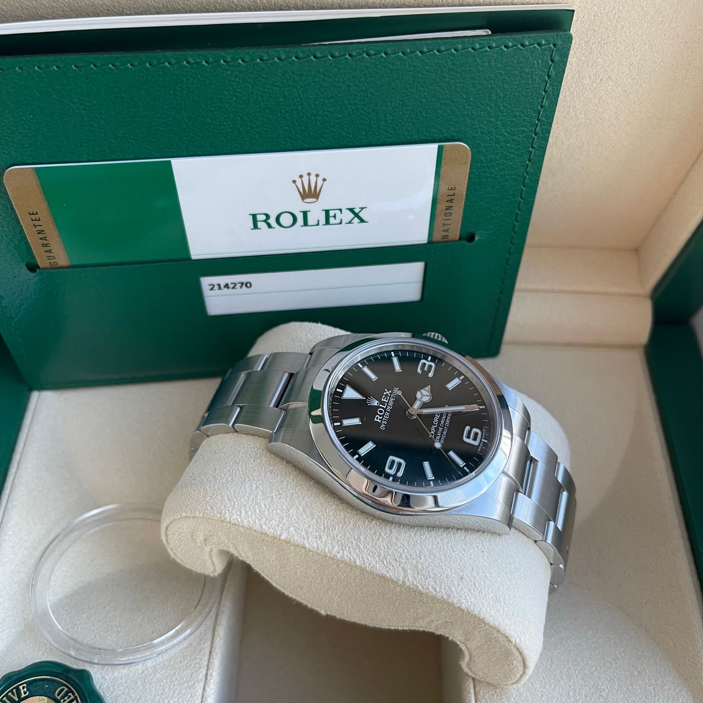 Rolex Explorer 214270 (2019) - Black dial 39 mm Steel case (4/6)