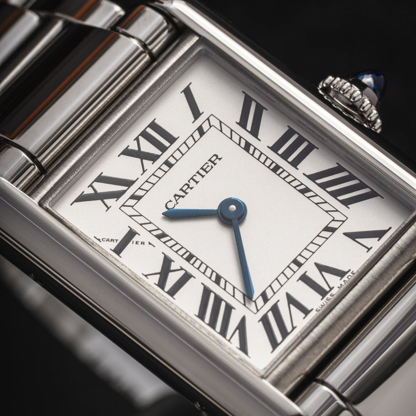 Cartier Tank WSTA0107 (2025) - Silver dial 22 mm Steel case (2/8)
