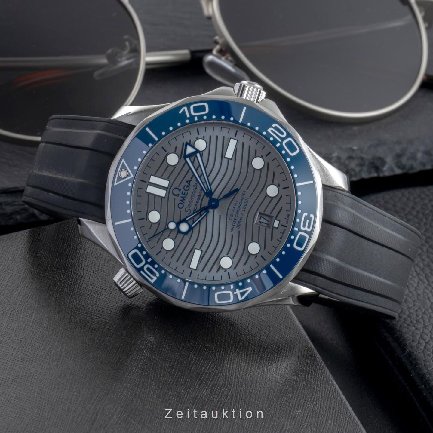 Omega Seamaster Diver 300 M 210.32.42.20.06.001 - (2/8)