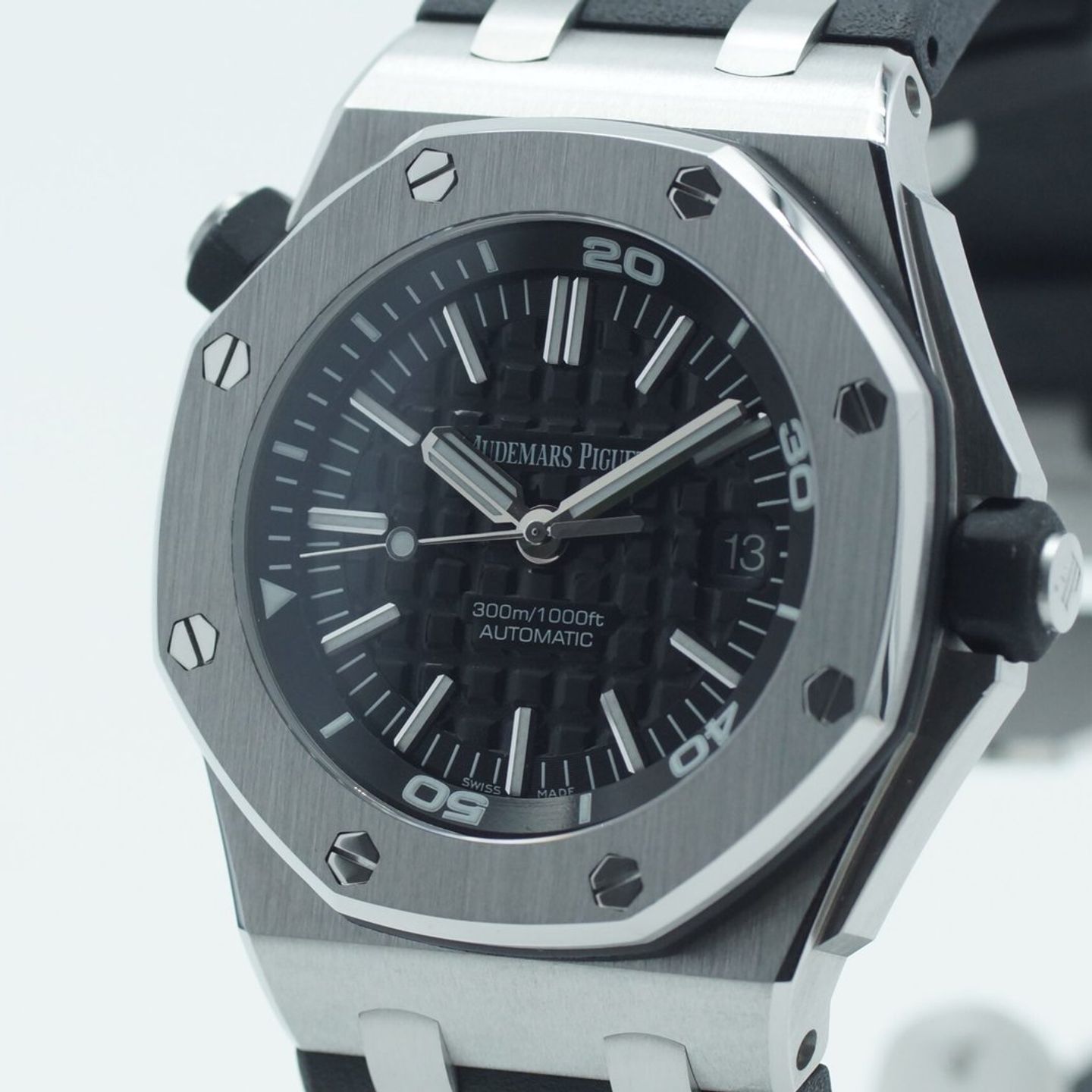 Audemars Piguet Royal Oak Offshore Diver 15703ST - (4/8)