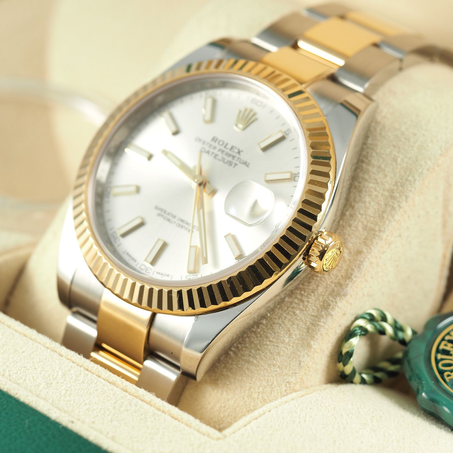 Rolex Datejust 41 126333 (2019) - Zilver wijzerplaat 41mm Goud/Staal (3/7)