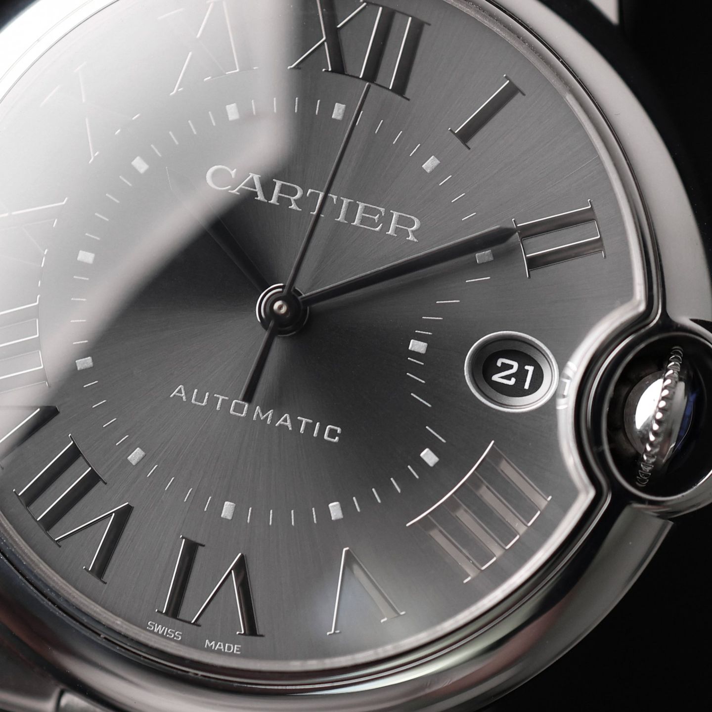 Cartier Ballon Bleu 40mm WSBB0060 (2022) - Grijs wijzerplaat 40mm Staal (2/3)