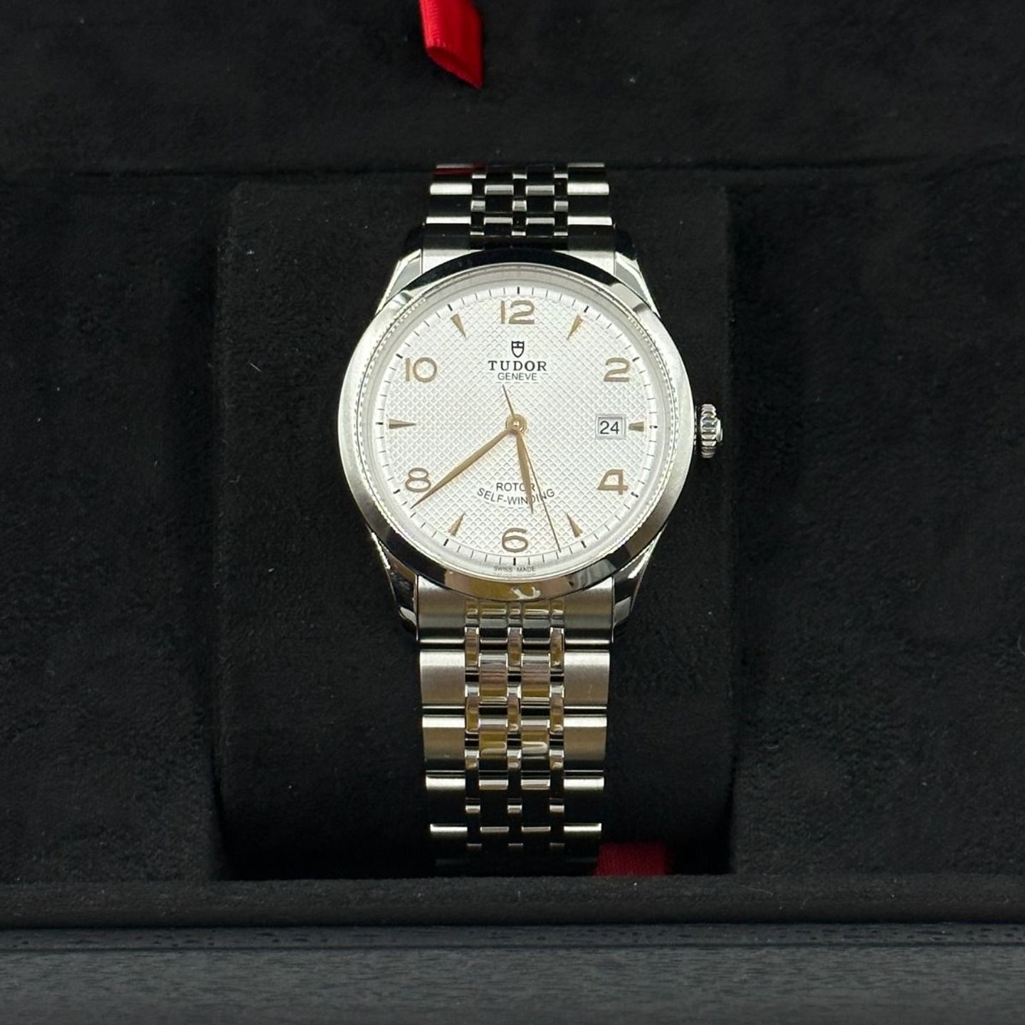 Tudor 1926 91550-0001 (2024) - Silver dial 39 mm Steel case (5/8)