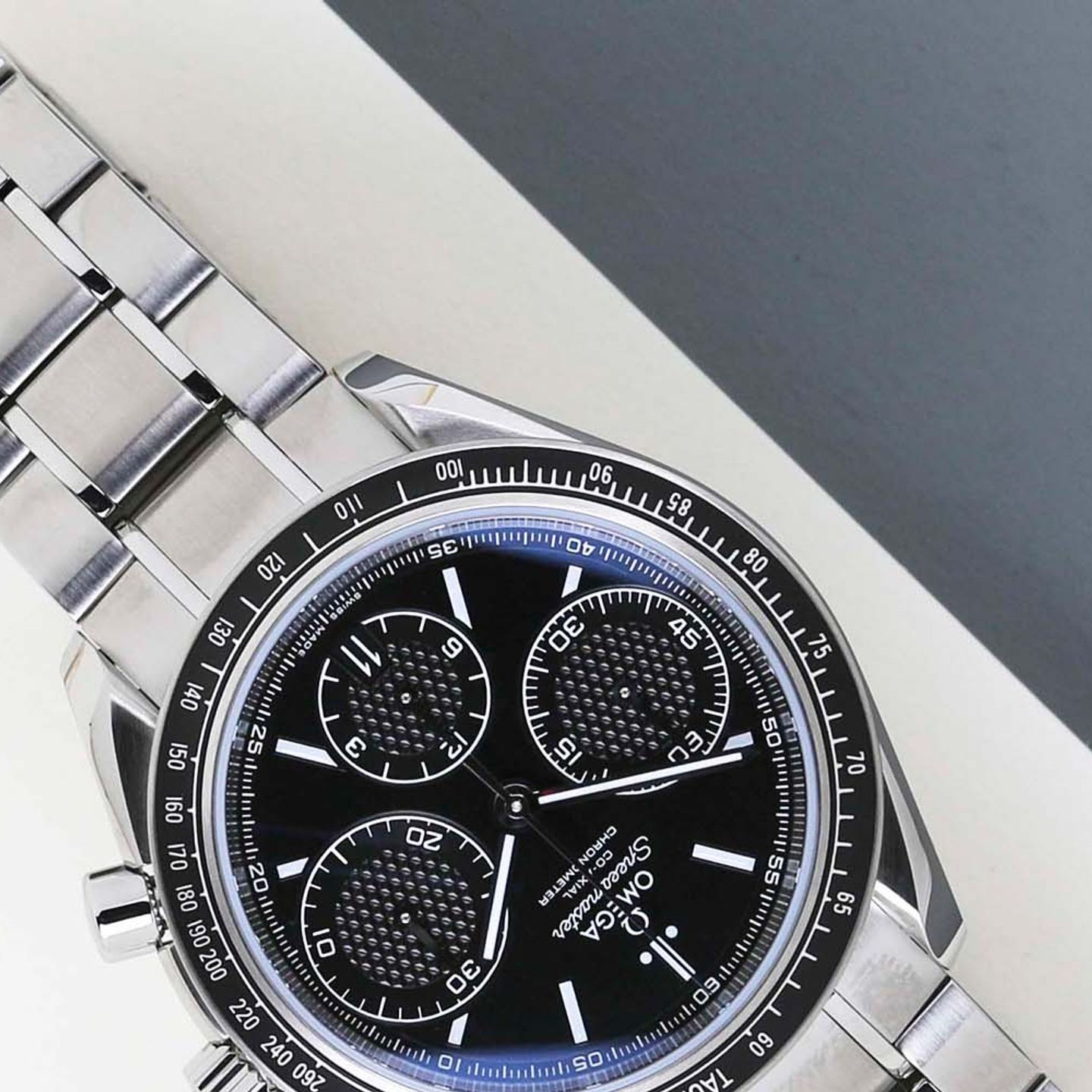 Omega Speedmaster Racing 326.30.40.50.01.001 (2024) - Black dial 40 mm Steel case (4/8)