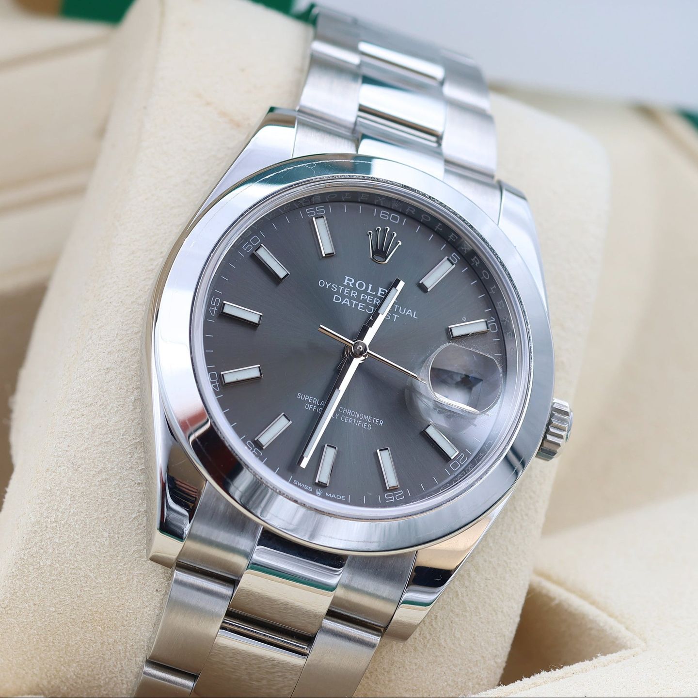 Rolex Datejust 41 126300 (Onbekend (willekeurig serienummer)) - Grijs wijzerplaat 41mm Staal (1/8)
