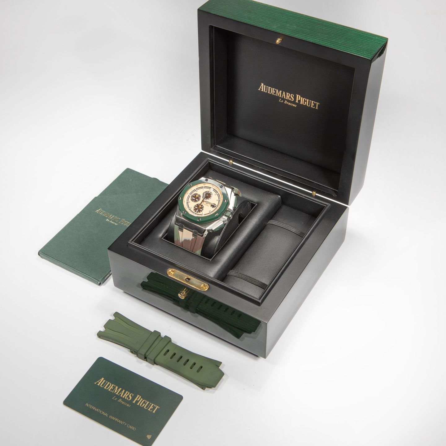 Audemars Piguet Royal Oak Offshore Chronograph 26400SO.OO.A054CA.01 - (2/4)