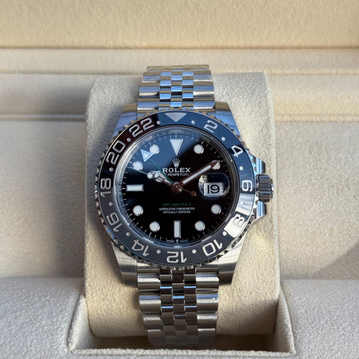 Rolex GMT-Master II 126710GRNR - (2/8)