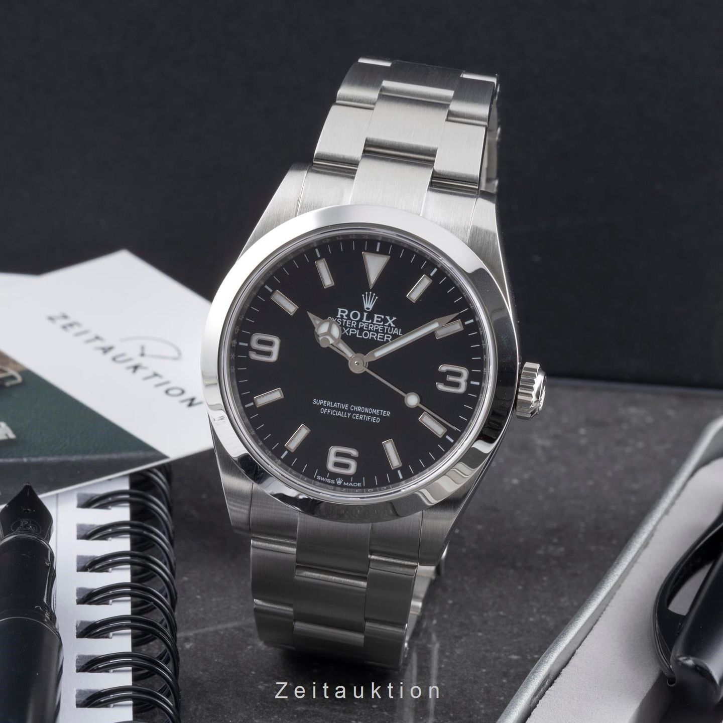 Rolex Explorer 224270 (Unknown (random serial)) - Black dial 40 mm Steel case (3/8)