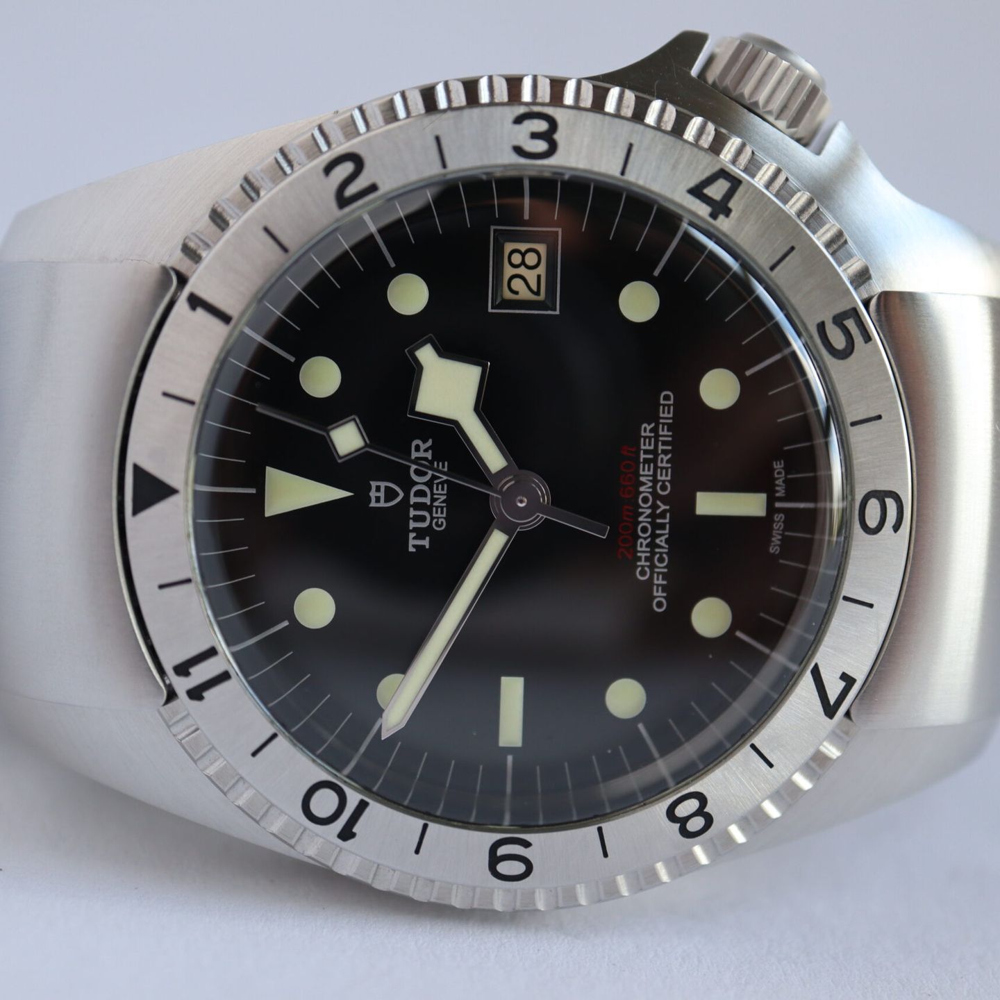 Tudor Black Bay 70150 - (2/8)