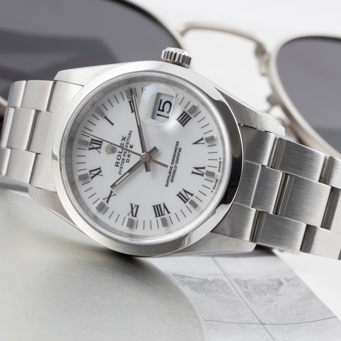 Rolex Oyster Perpetual Date 15200 - (2/8)