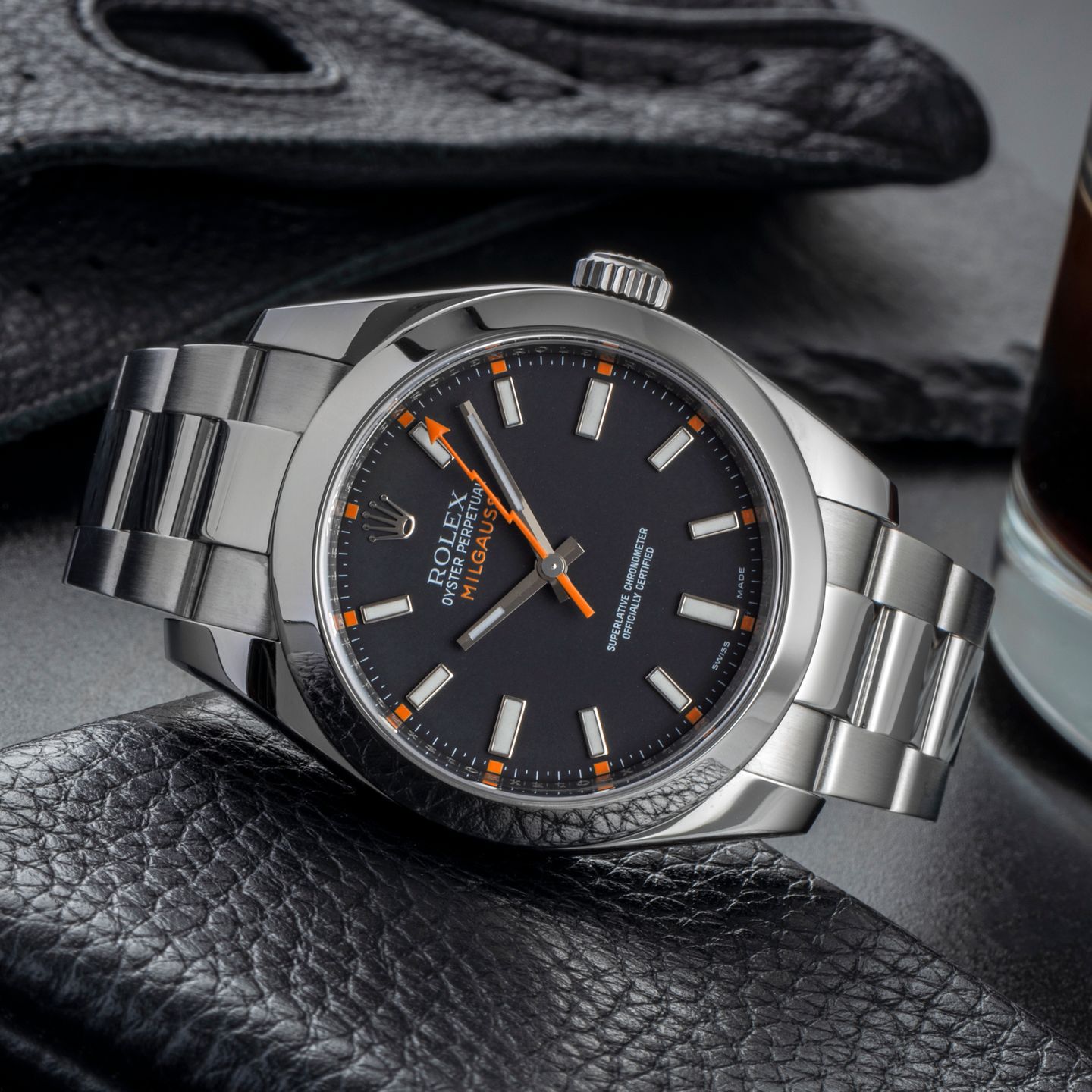 Rolex Milgauss 116400 (Onbekend (willekeurig serienummer)) - Zwart wijzerplaat 40mm Staal (2/8)