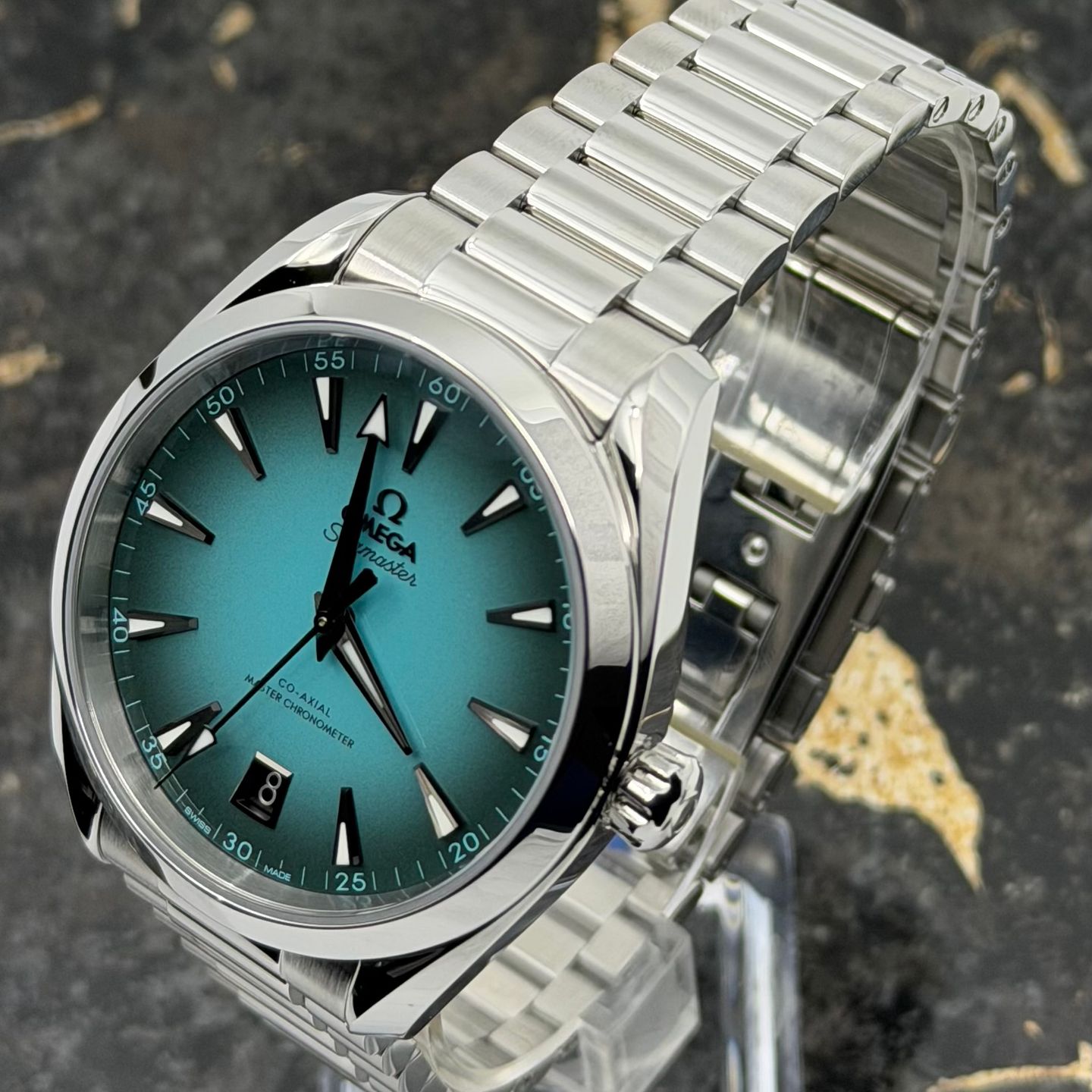 Omega Seamaster Planet Ocean Chronograph 215.30.46.51.01.001 (2026) - Zwart wijzerplaat 46mm Staal (5/8)