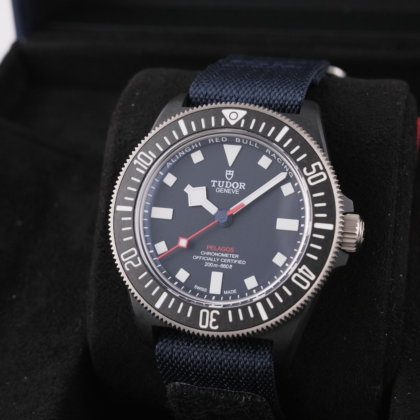 Tudor Pelagos 25707KN (2023) - Blue dial 42 mm Carbon case (3/8)