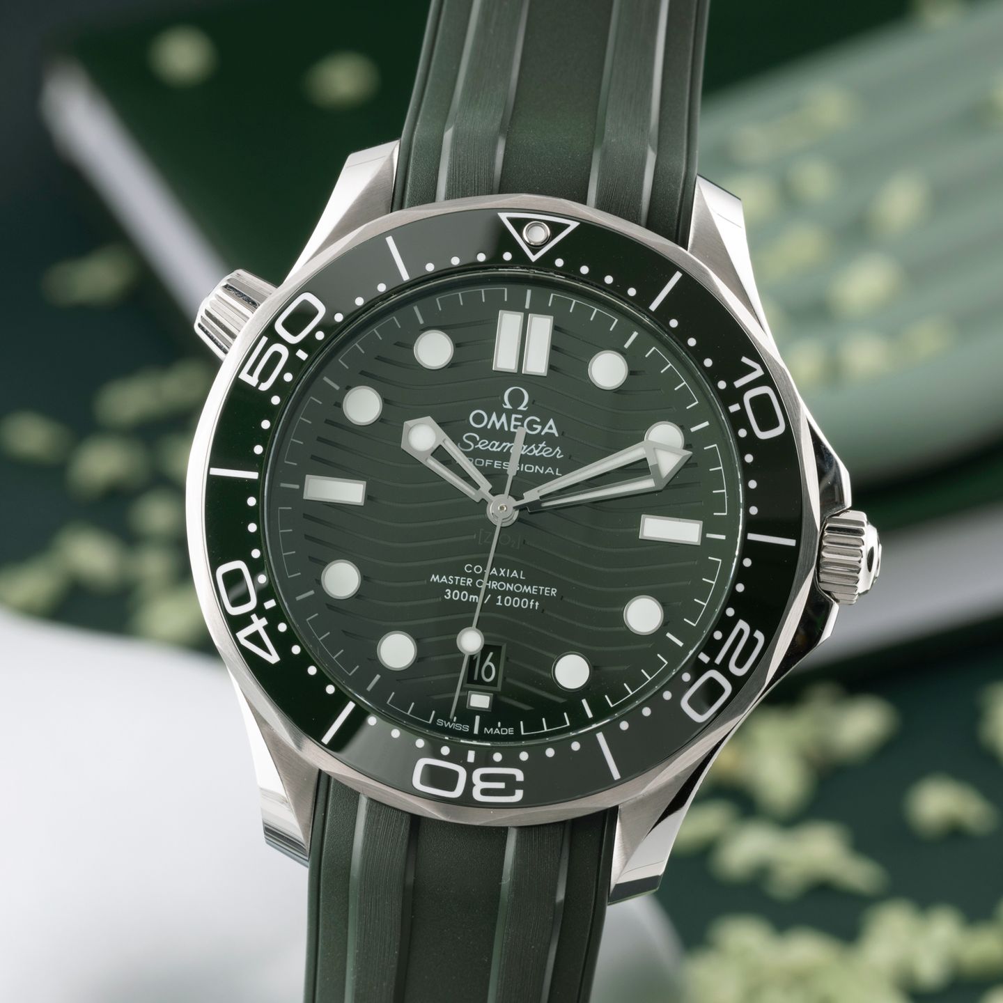 Omega Seamaster Diver 300 M 210.32.42.20.10.001 (Onbekend (willekeurig serienummer)) - Groen wijzerplaat 42mm Staal (3/8)