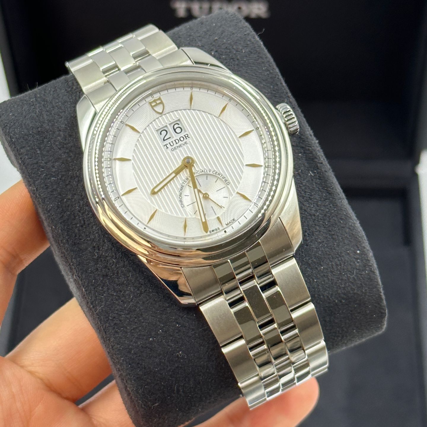 Tudor Glamour Double Date 57100 (2023) - Zilver wijzerplaat 42mm Staal (4/8)