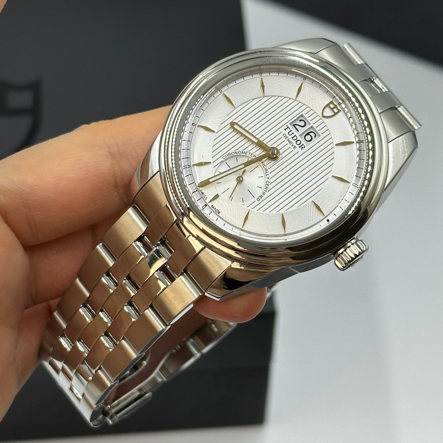 Tudor Glamour Double Date 57100 (2023) - Zilver wijzerplaat 42mm Staal (6/8)