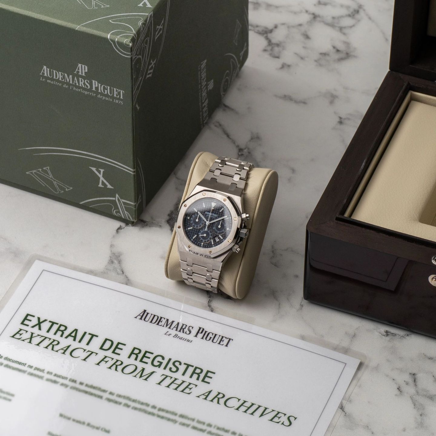 Audemars Piguet Royal Oak Chronograph 26300ST - (3/8)