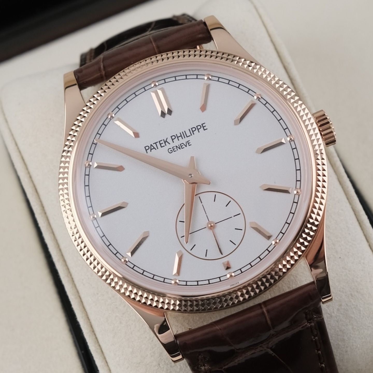 Patek Philippe Calatrava 6119R-001 - (6/8)