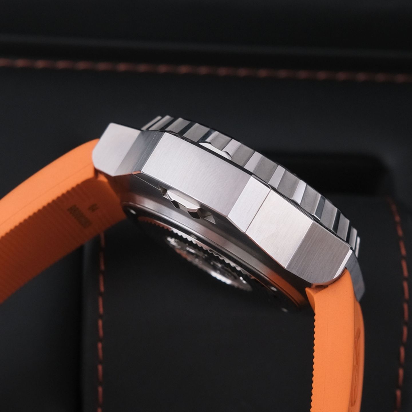 Omega Seamaster PloProf 224.32.55.21.01.002 (Onbekend (willekeurig serienummer)) - Zwart wijzerplaat 55mm Staal (7/8)