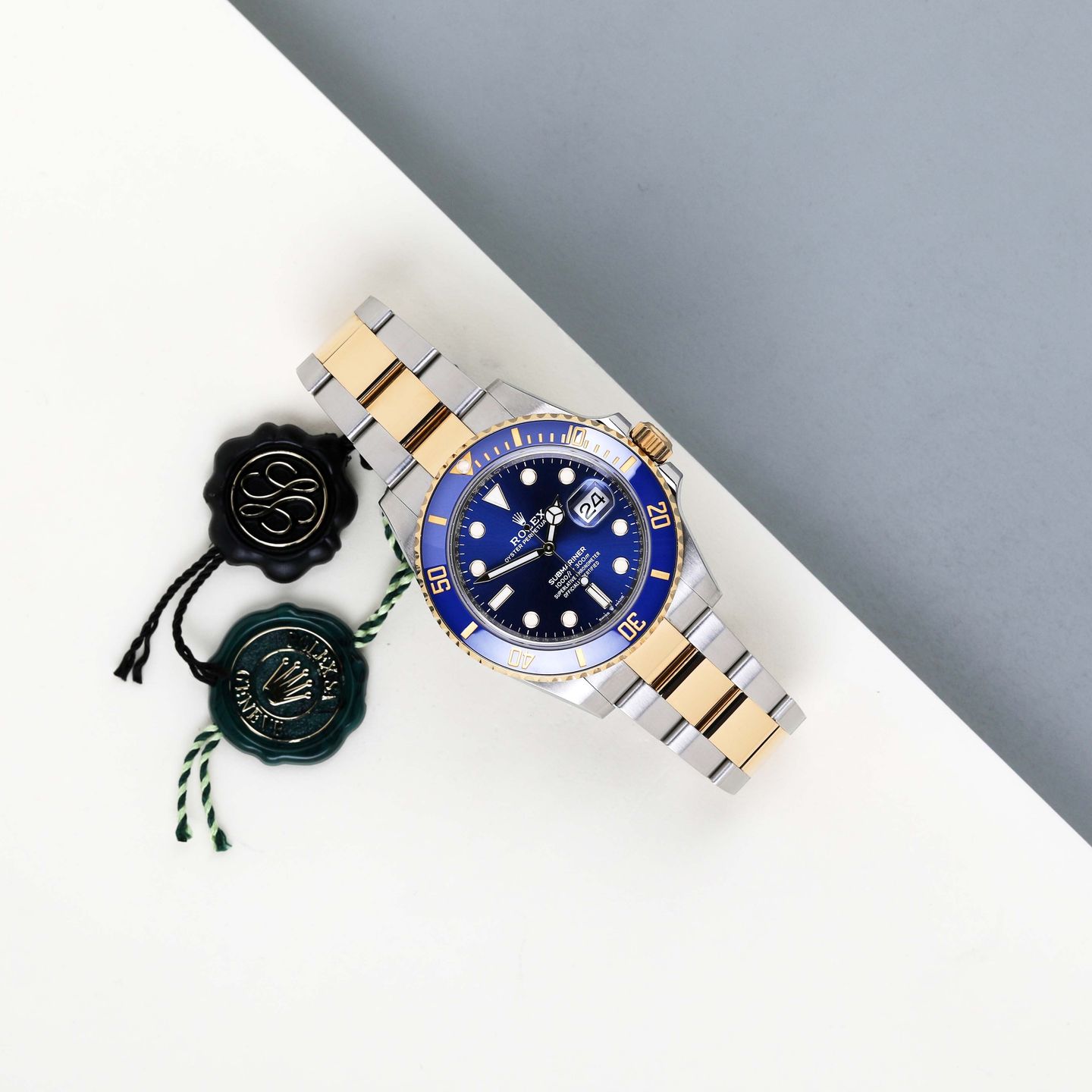 Rolex Submariner Date 126613LB (2020) - Blauw wijzerplaat 41mm Goud/Staal (1/8)