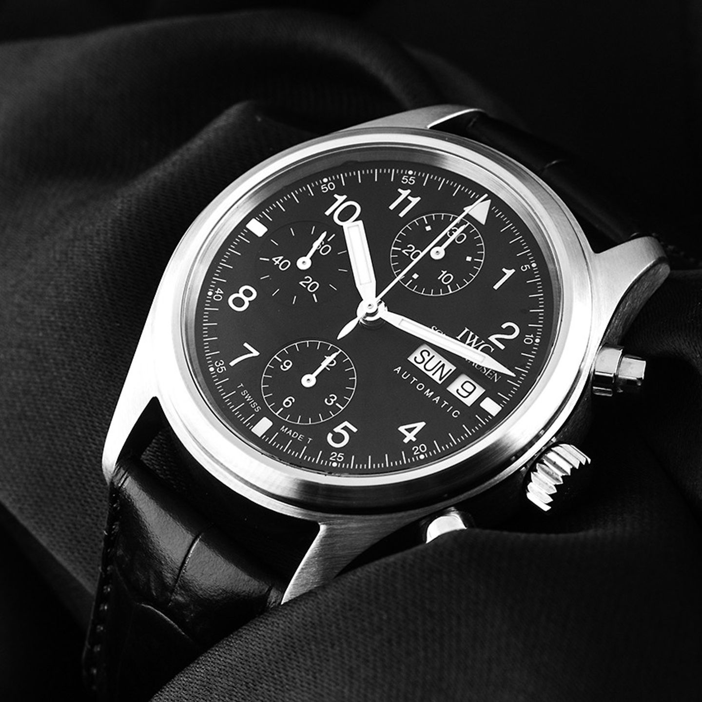 IWC Pilot Chronograph IW3706 - (3/8)