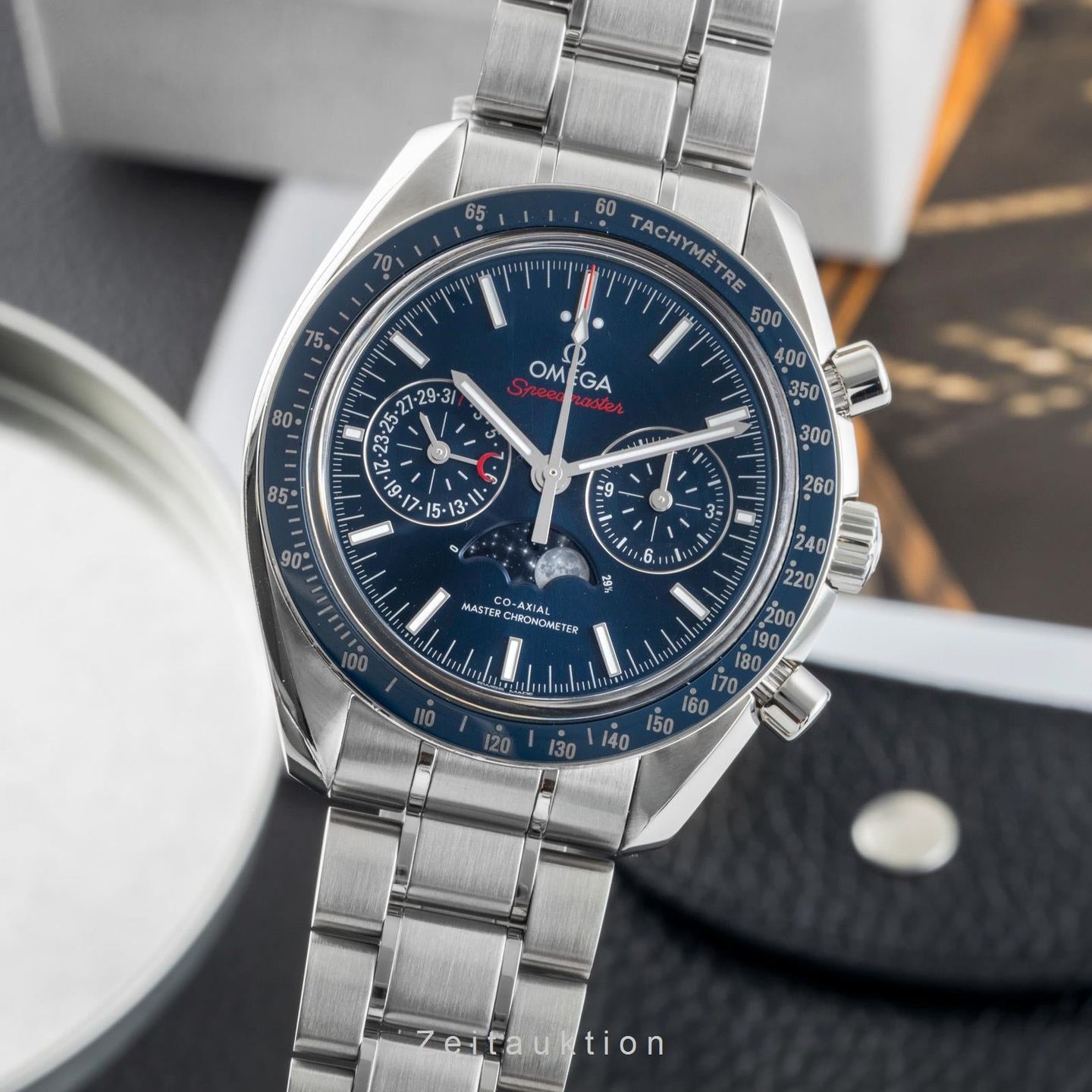 Omega Speedmaster Moonphase 304.33.44.52.03.001 (Onbekend (willekeurig serienummer)) - Blauw wijzerplaat 44mm Staal (1/8)