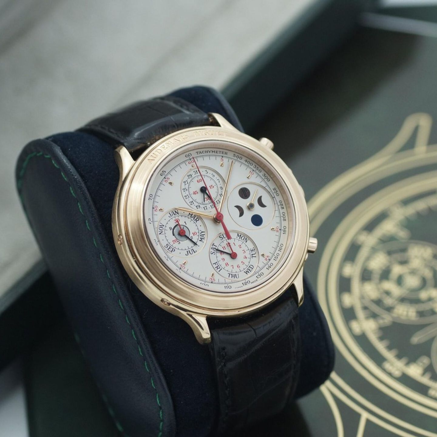 Audemars Piguet Quantieme Perpetual Calendar 25695 - (1/8)